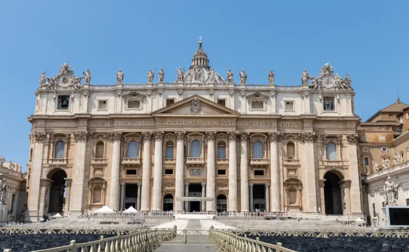 Discover the Magic of Italy Through Religious Activities