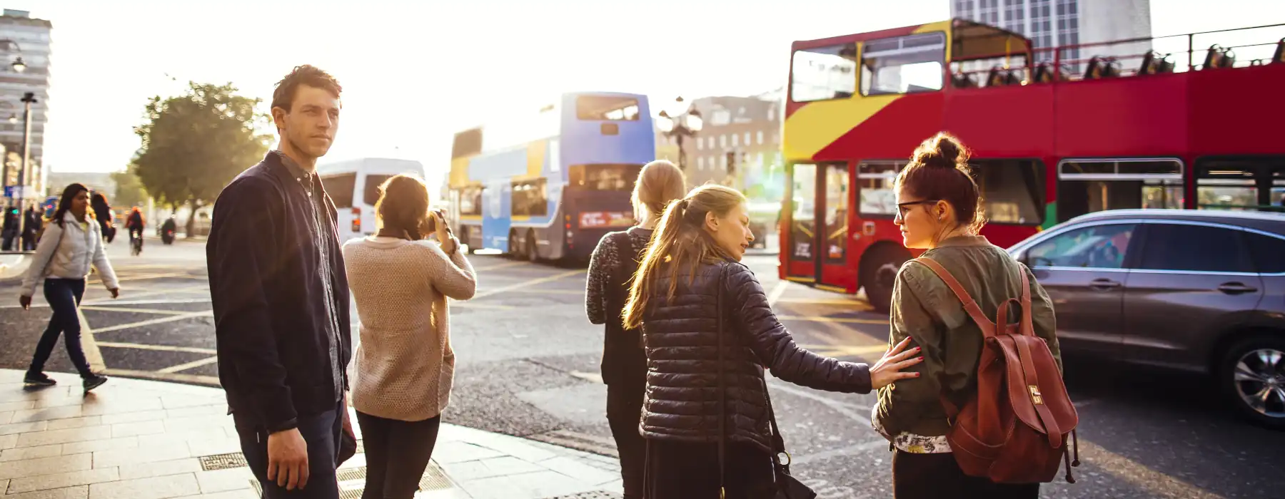 Rome travel Ideas tourist waiting for a bus