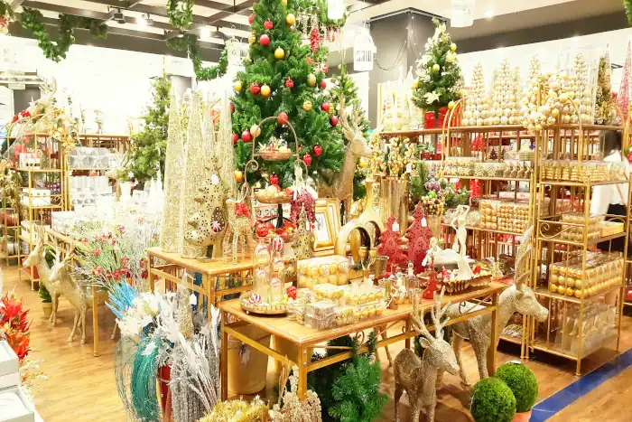 Joyful Holiday Bites: The Magic of Homemade Christmas Traditional Desserts 9 Golden christmas decoration in shopping mall